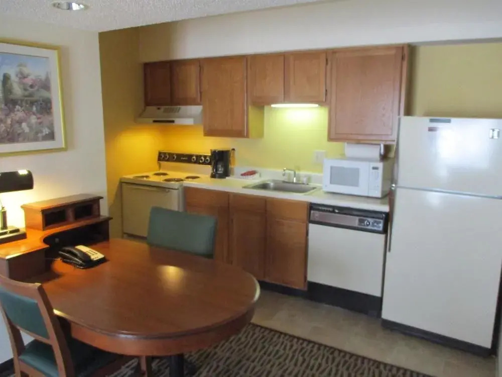 Hawthorn Suites by Wyndham Tyler
