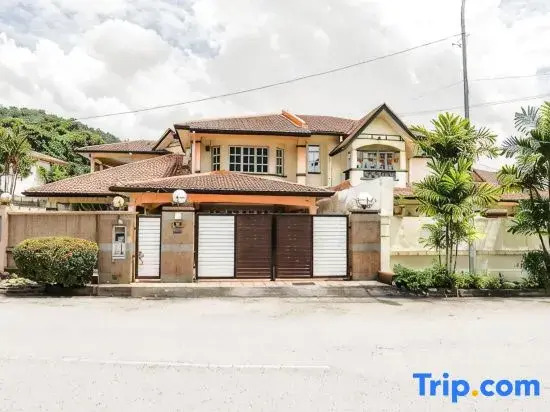 Wangsa Maju Luxury Villa with Private Pool-12pax