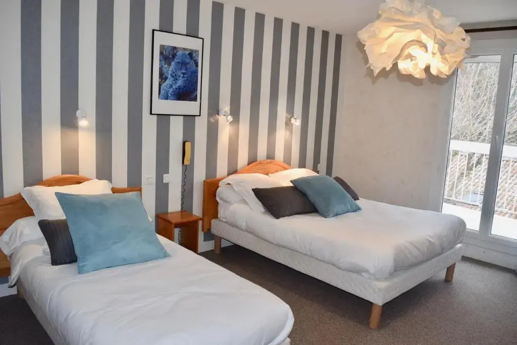 Hôtel et appartements les platanes