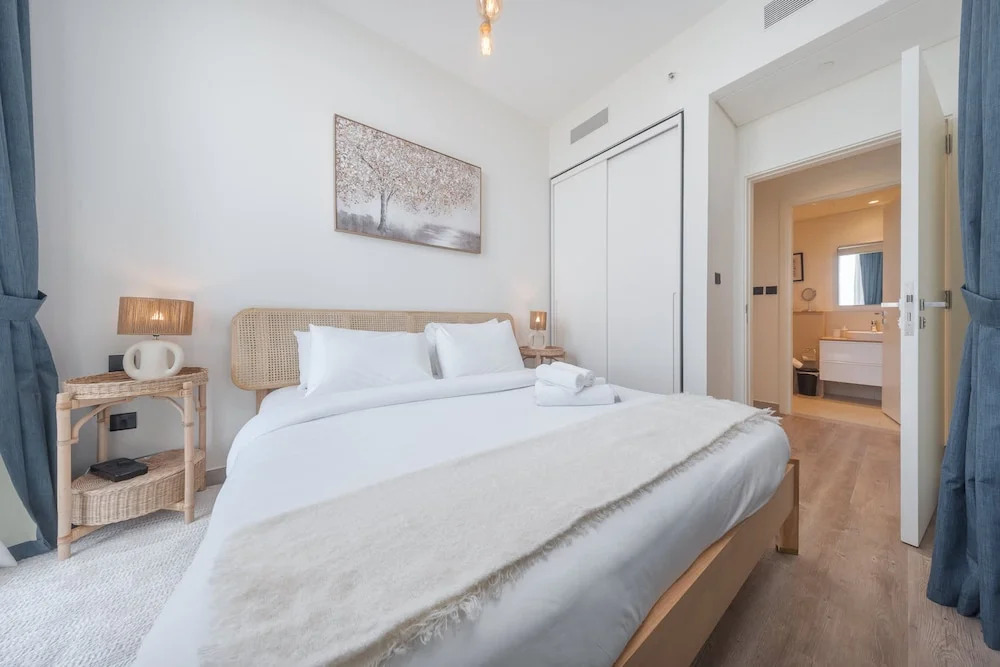 Dubai Hills Stunning 1 bed for 4 People