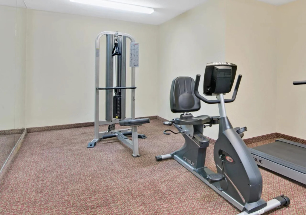 Motel 6-Decatur, TX