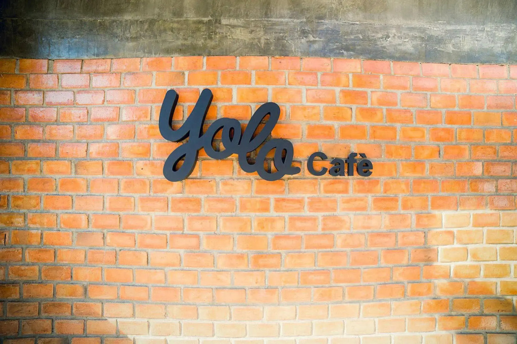 YOLO Chic House