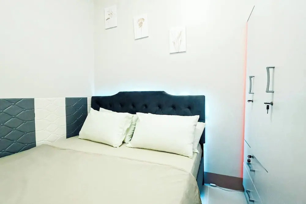 Homey Condo by the Bay