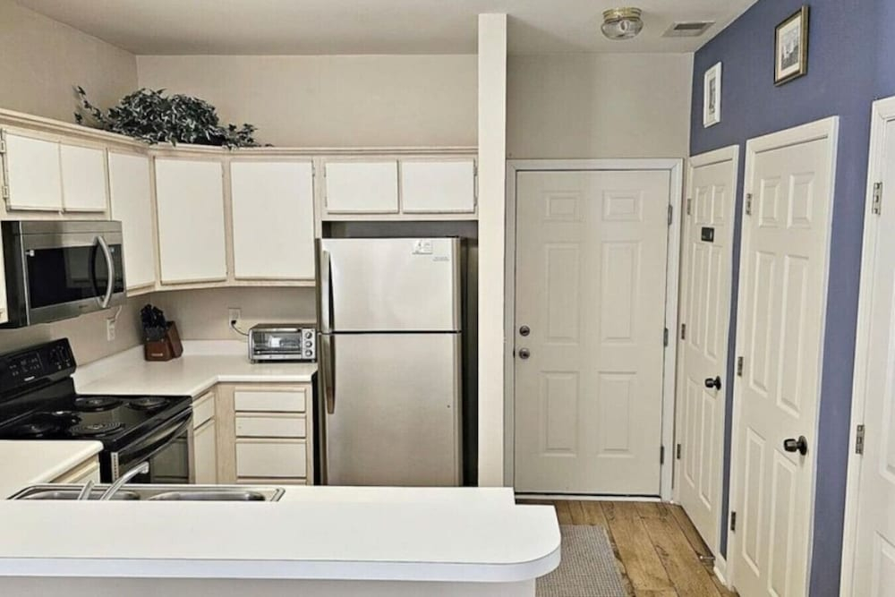 Hidden Haven by WT Golf Peaceful 2BR Condo