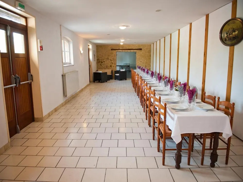 Logis Hotel Restaurant Le Relais Fleuri