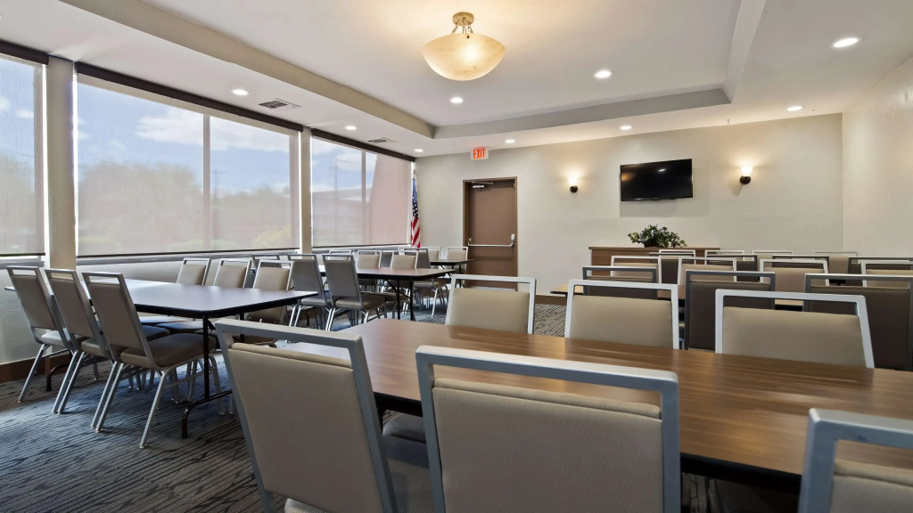 Royal Sun Hotel & Suites