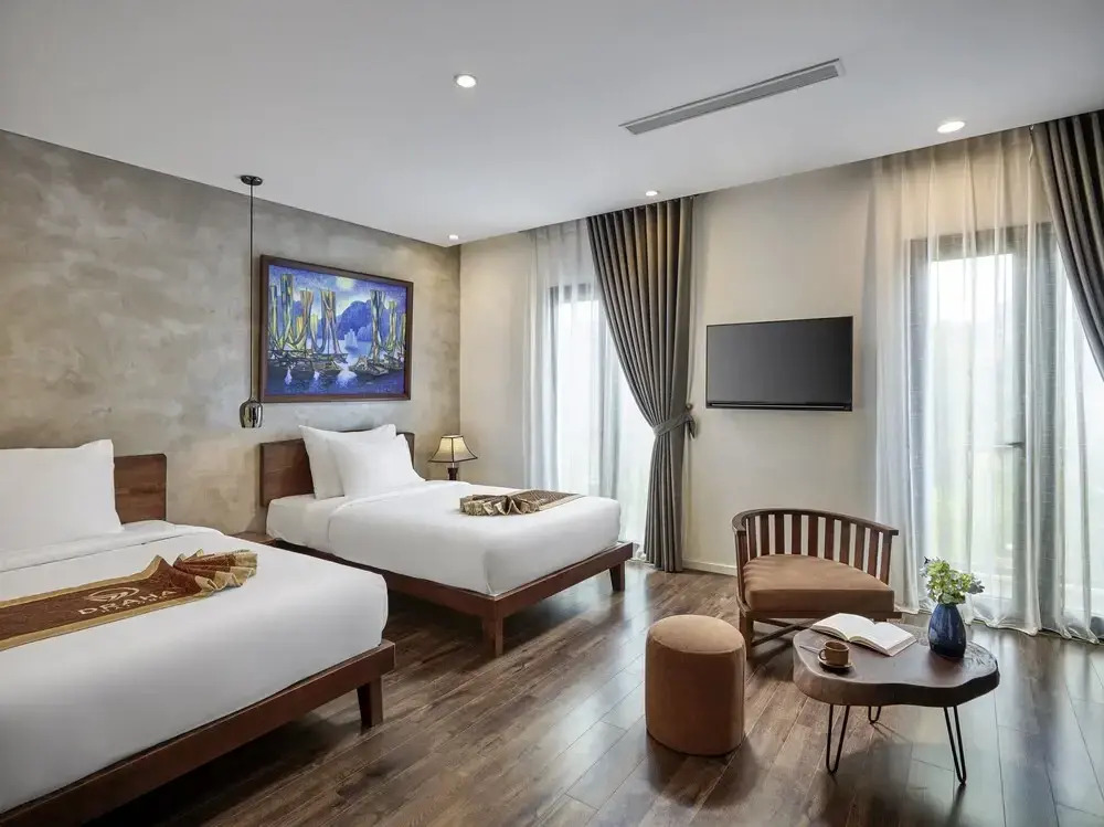 Draha Halong Hotel - Serenity, Charm and Nature - Preferred by Western Travelers