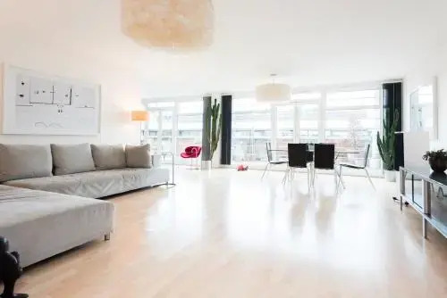 Blue Lion Apartment
