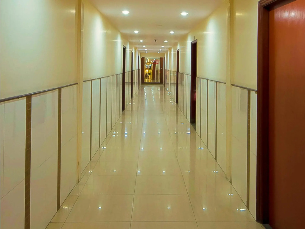HOTEL VISHAL RESIDENCY NEAR DELHI AIRPORT with FREE AIRPORT DROP