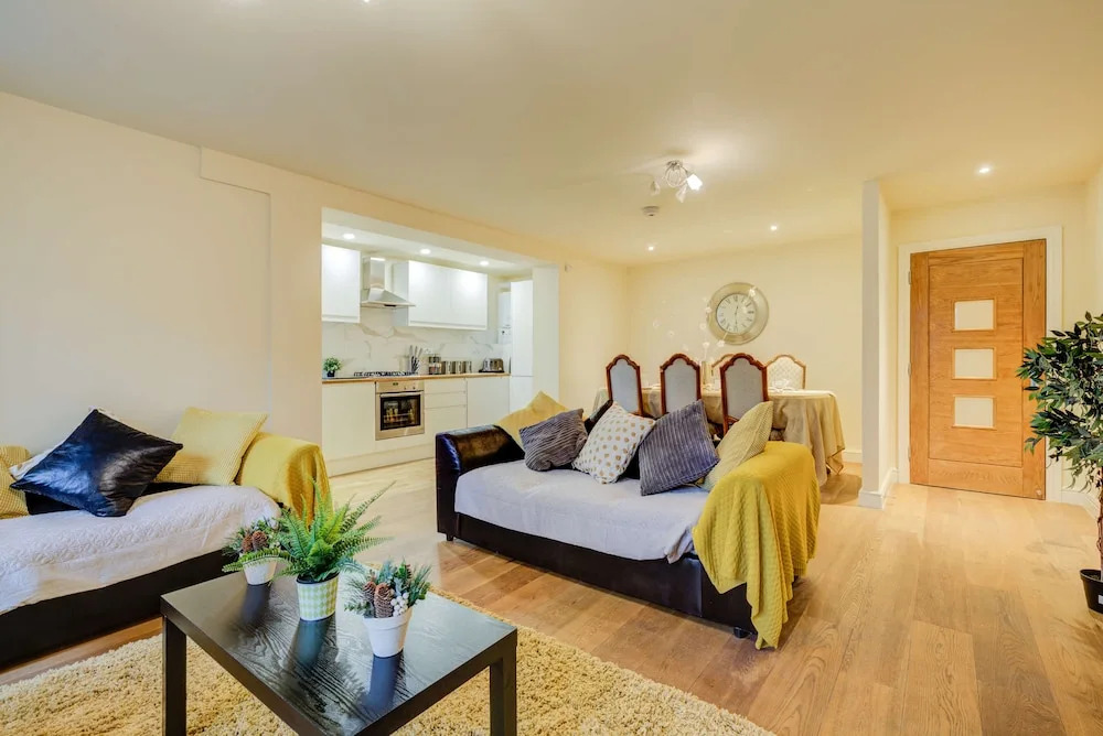 Mill Cross Apartments