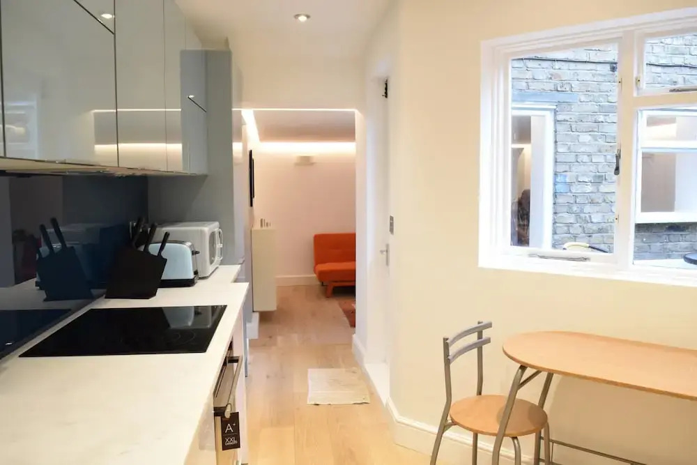 Stunning 1 Bedroom Apartment in Kennington