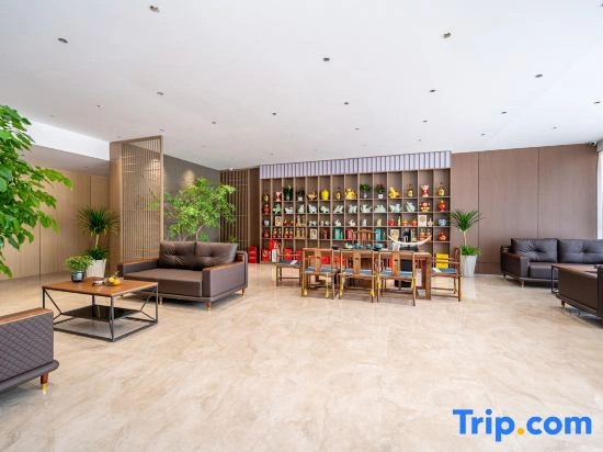 Yilong Ruiyun Hotel (Zhengzhou South Third Ring)