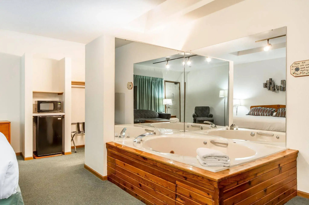 Red Roof Inn & Suites Tomah