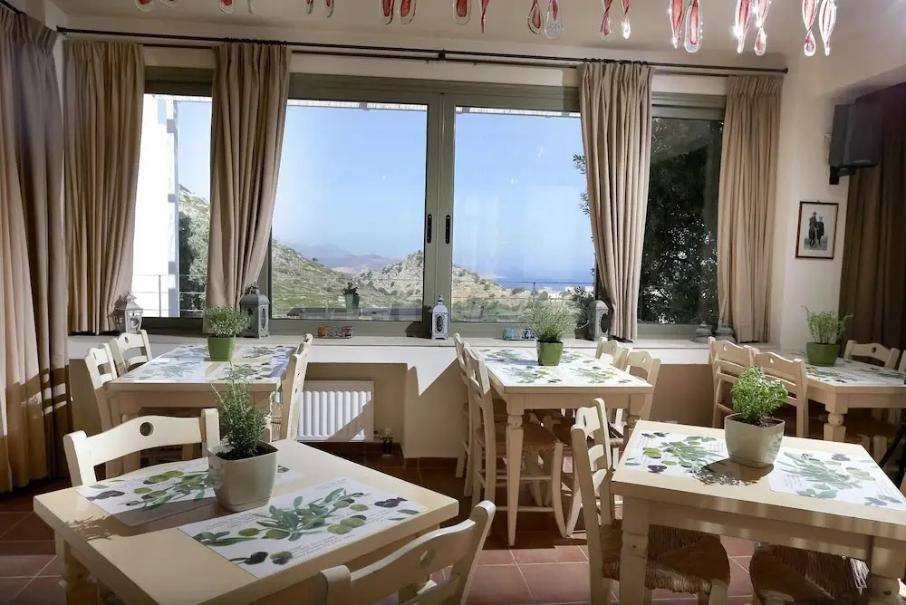 An Amazing Villa in Crete for up to 6 People Perfect for Families