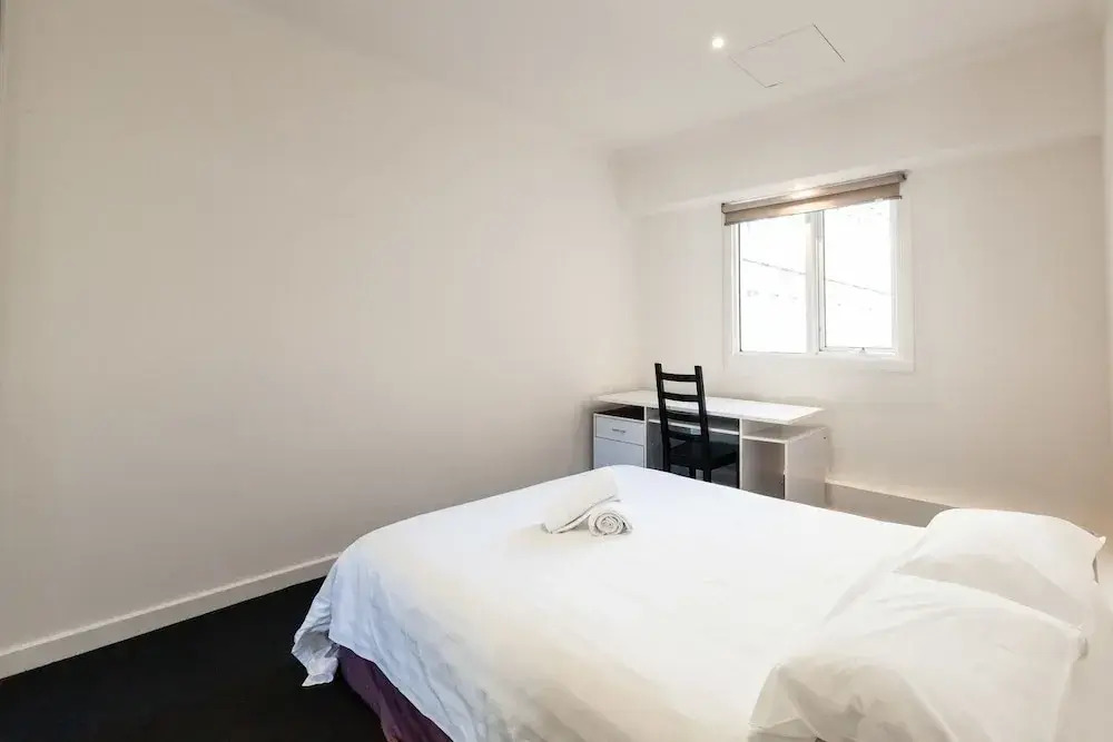 CLAUDE, 2BDR Melbourne Apartment