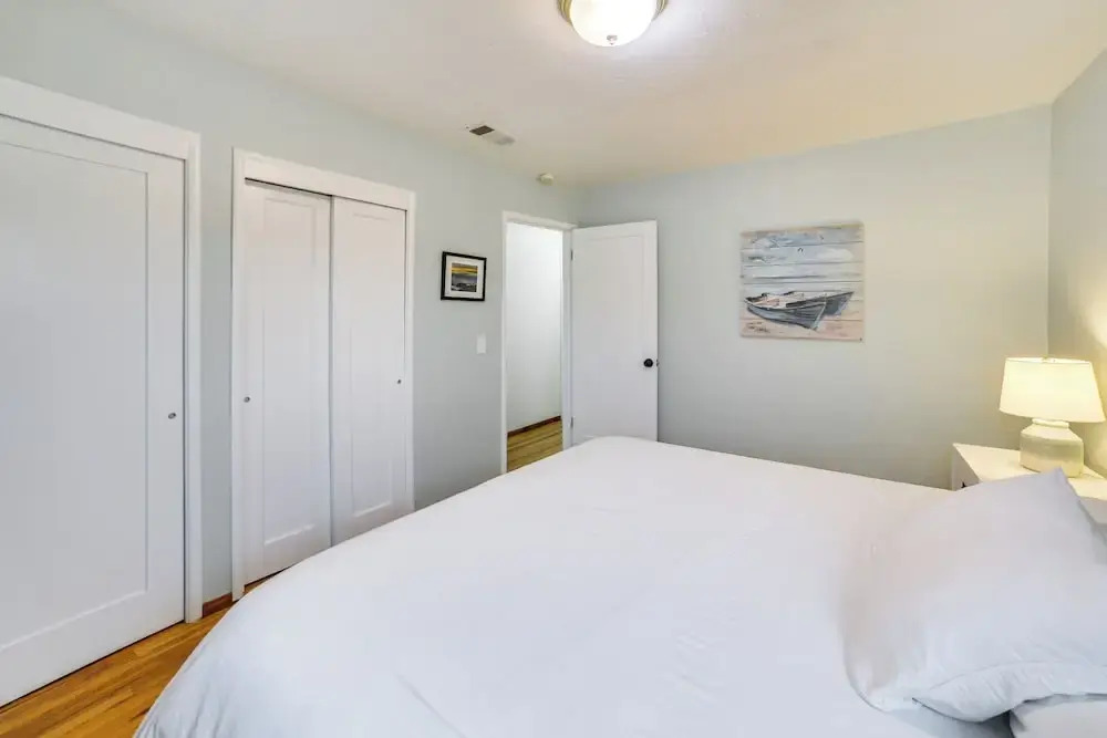 Seaside Vacation Rental w/ Patio Near Monterey Bay