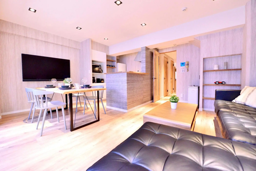 Lux 2Br Penthouse Imperial Palace 7Pax 3Mins Sub