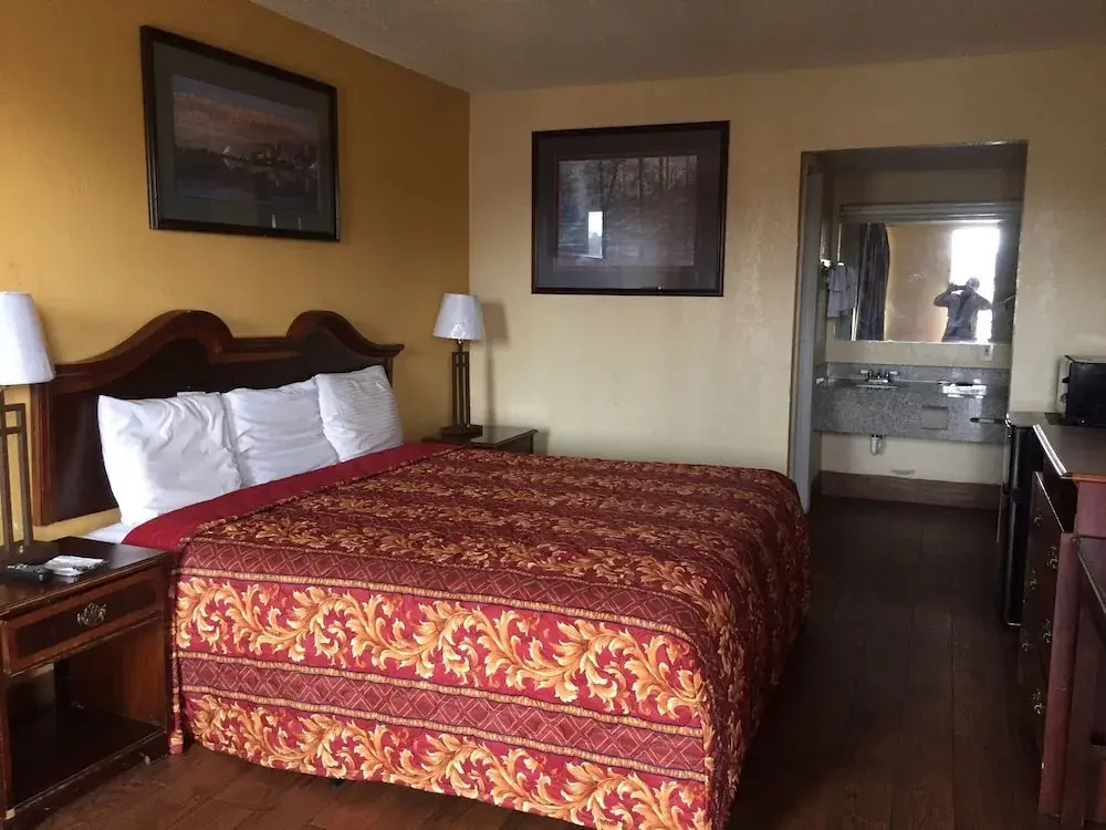 Diamond Inn Motel By OYO Rooms