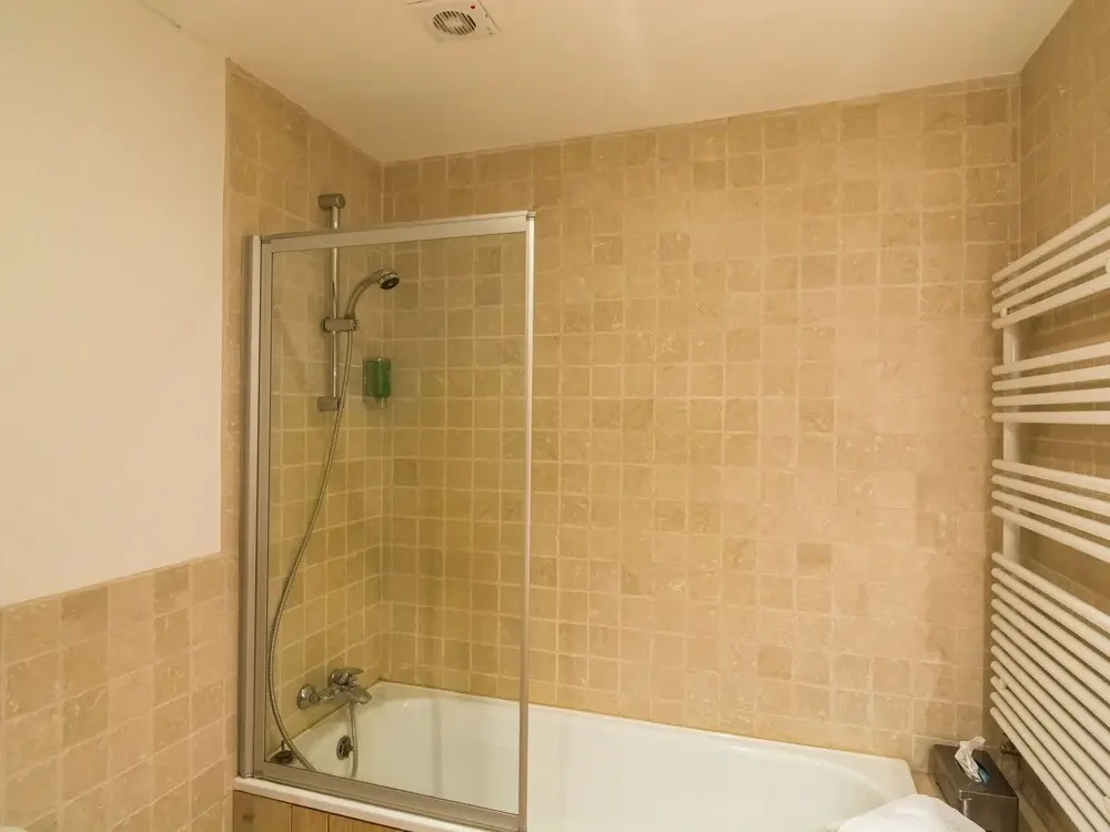 Vintage Holiday Home With Swimming Pool In Saint-Hubert