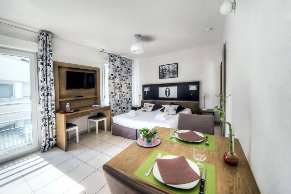 Comfort Aparthotel Antibes Le Maestria