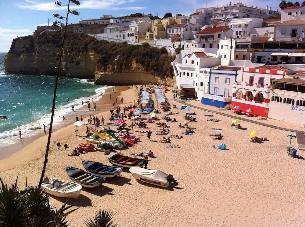 Vila Nova- by Portugalferias