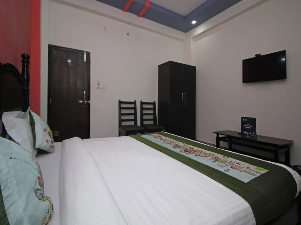 Hotel AGC By OYO Rooms