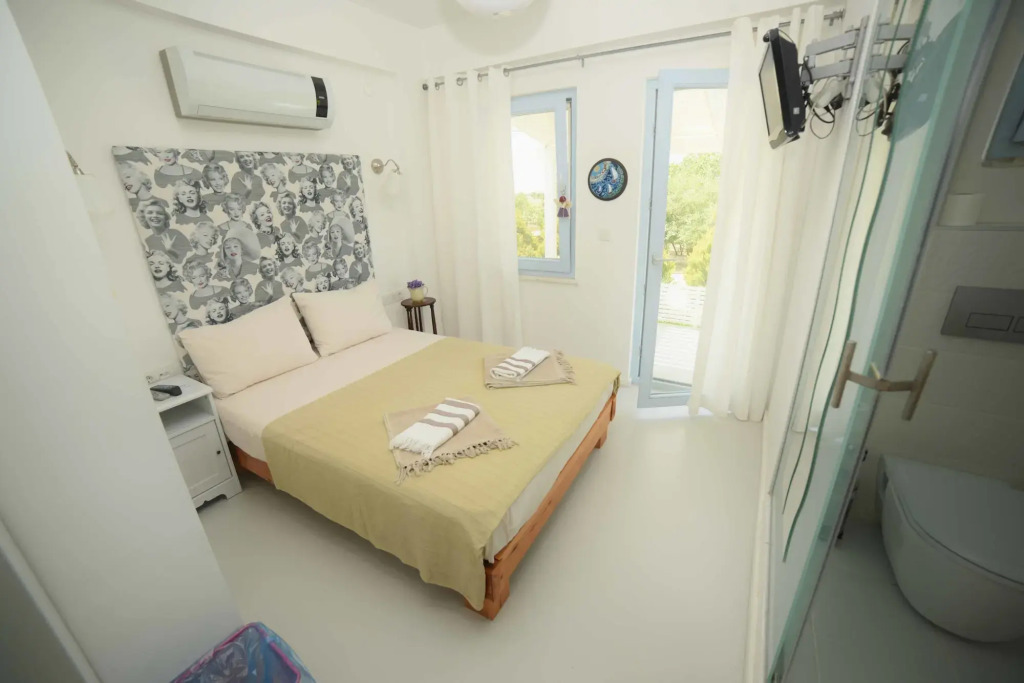 Aspasia House Hotel
