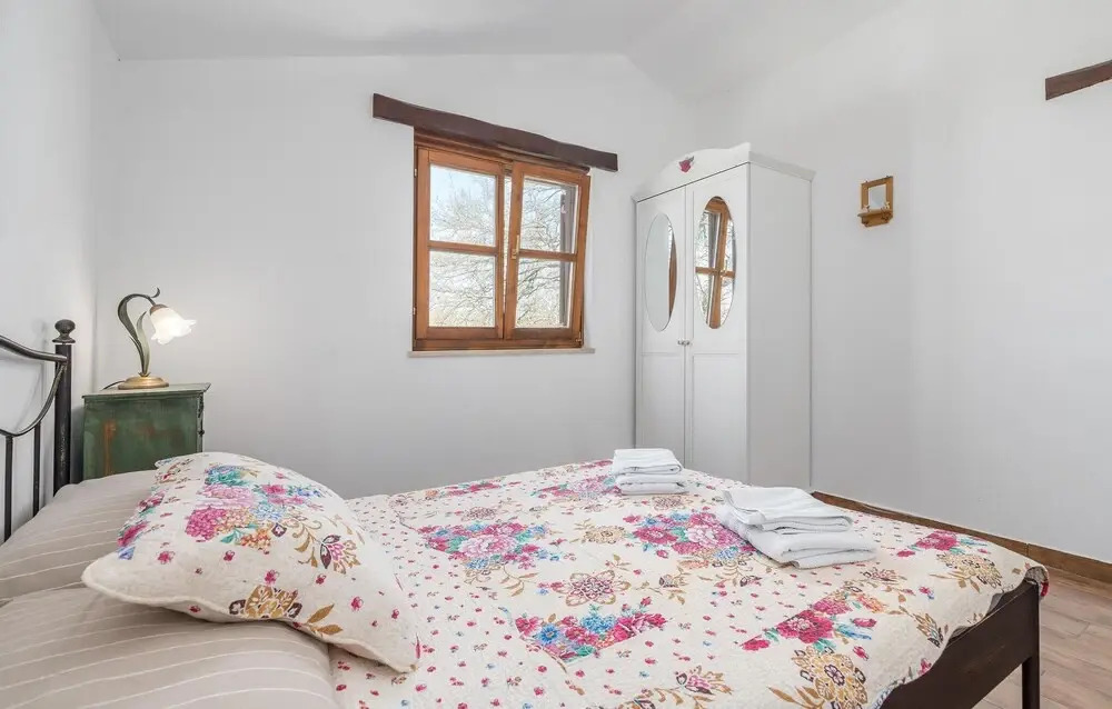 Amazing Home in Vosteni With 3 Bedrooms and Outdoor Swimming Pool