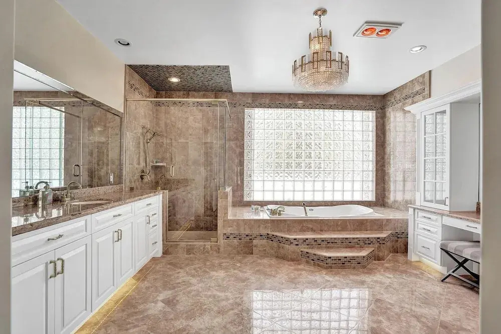 6BR Hollywood Lakes Home with Pool & Spa
