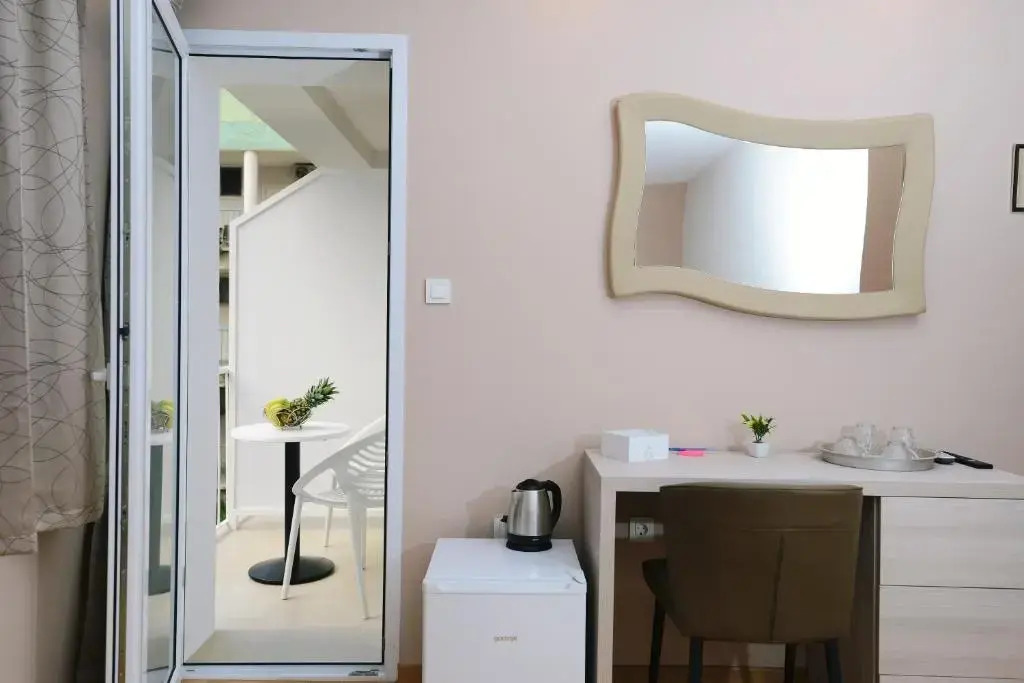 Tonio Rooms