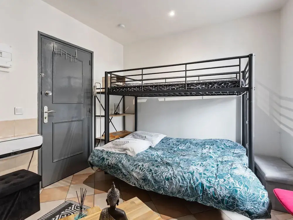 Simplistic Apartment in Nice With Beach Nearby