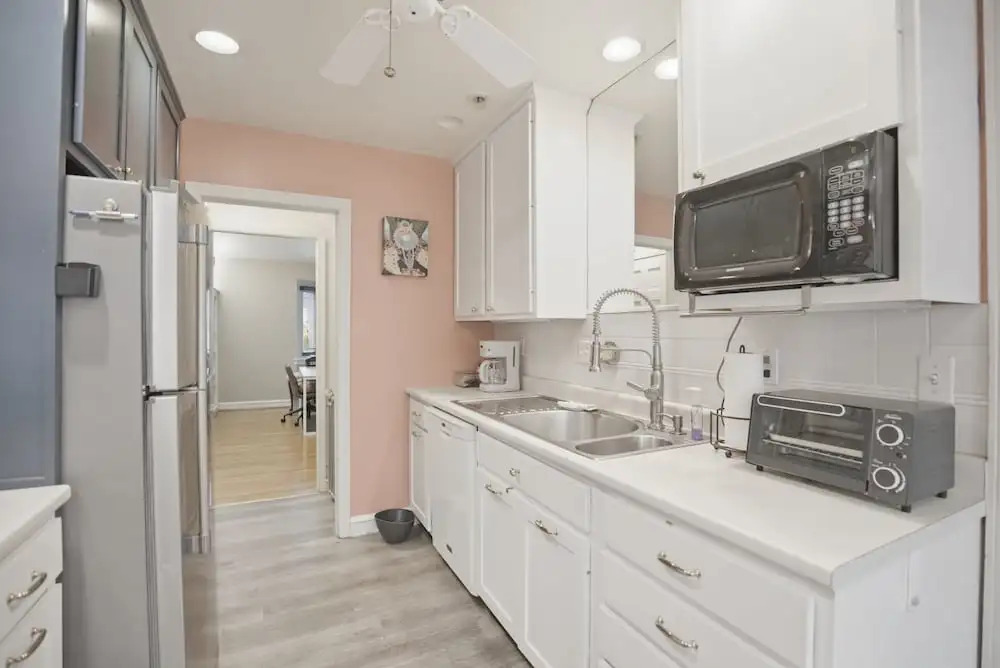 A Peaceful Retreat Amid Your Busy Journey 4 Bedroom Home
