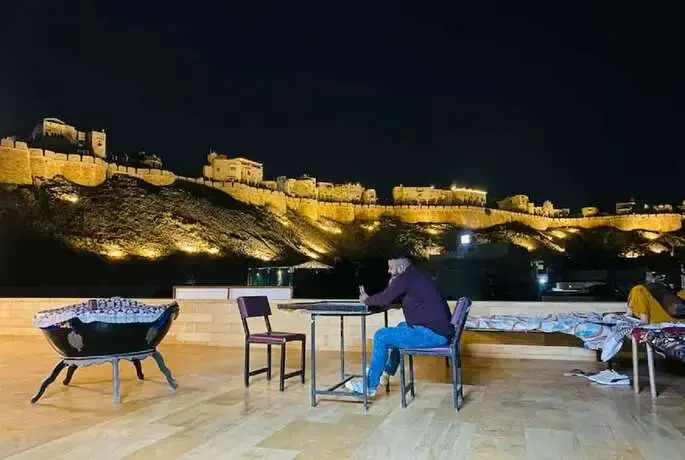 Goroomgo Gajanand Guest House Jaisalmer