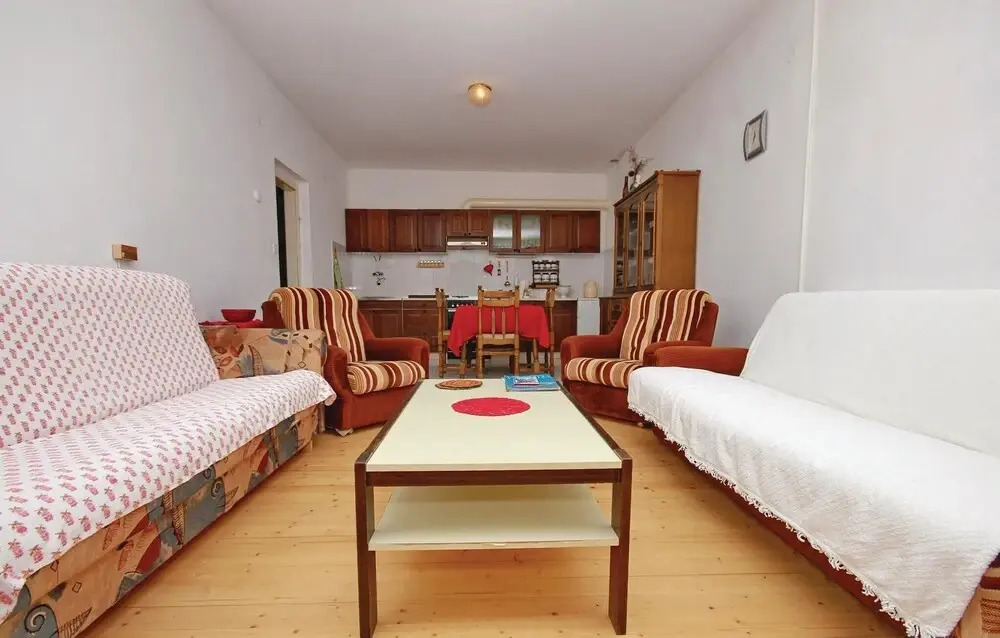 Nice Home in Brna With 3 Bedrooms and Wifi