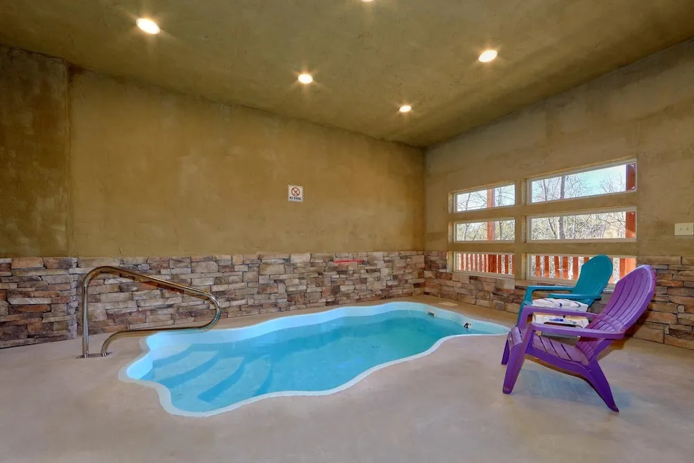 Alpine Pool Lodge Holiday home 2