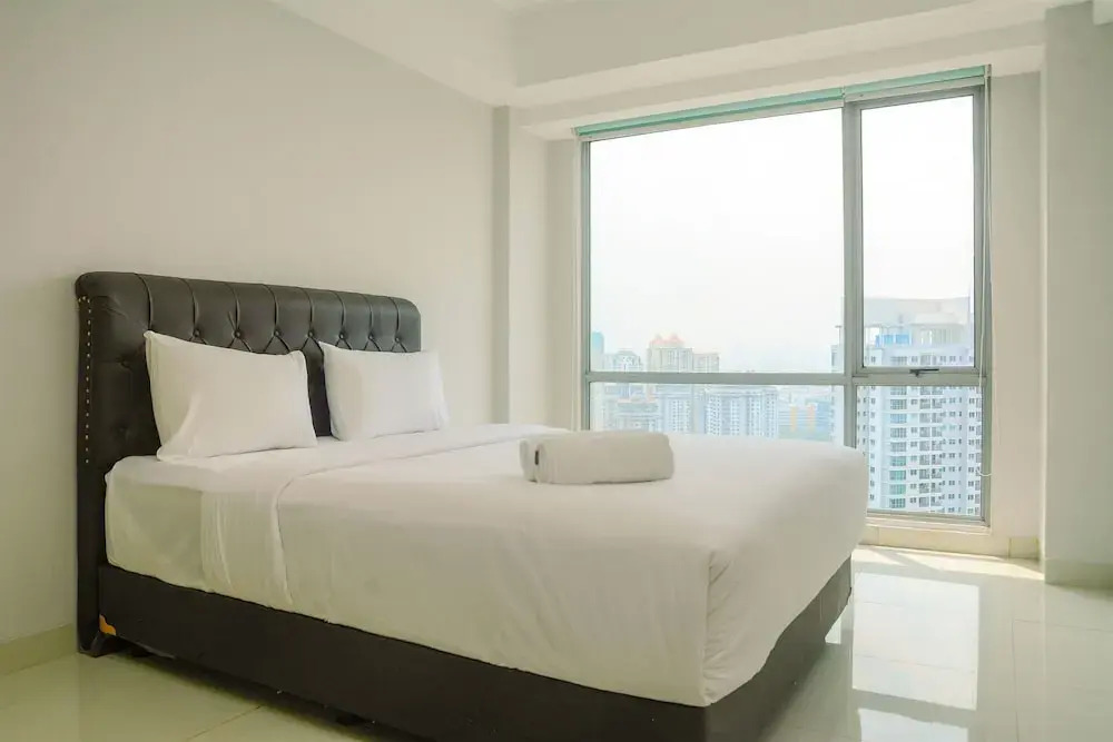 Spacious 1BR Unit The Mansion Kemayoran Apartment