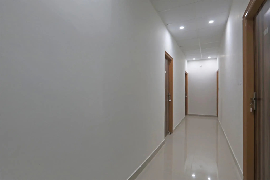 OYO 45946 City Residency