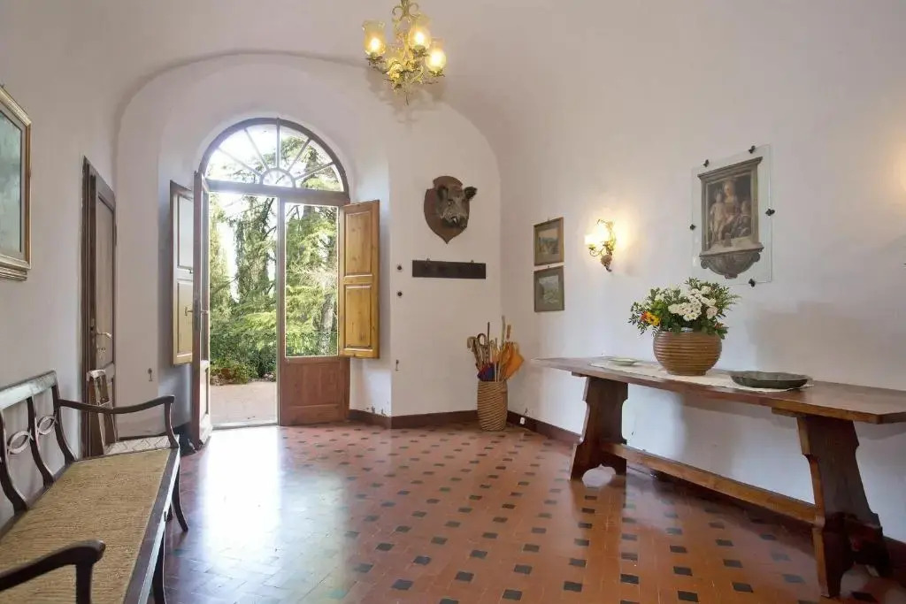 Villa di Montegemoli
