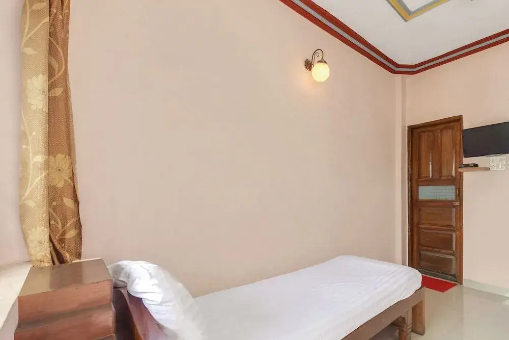 Spot on 46408 Hotel Saaj