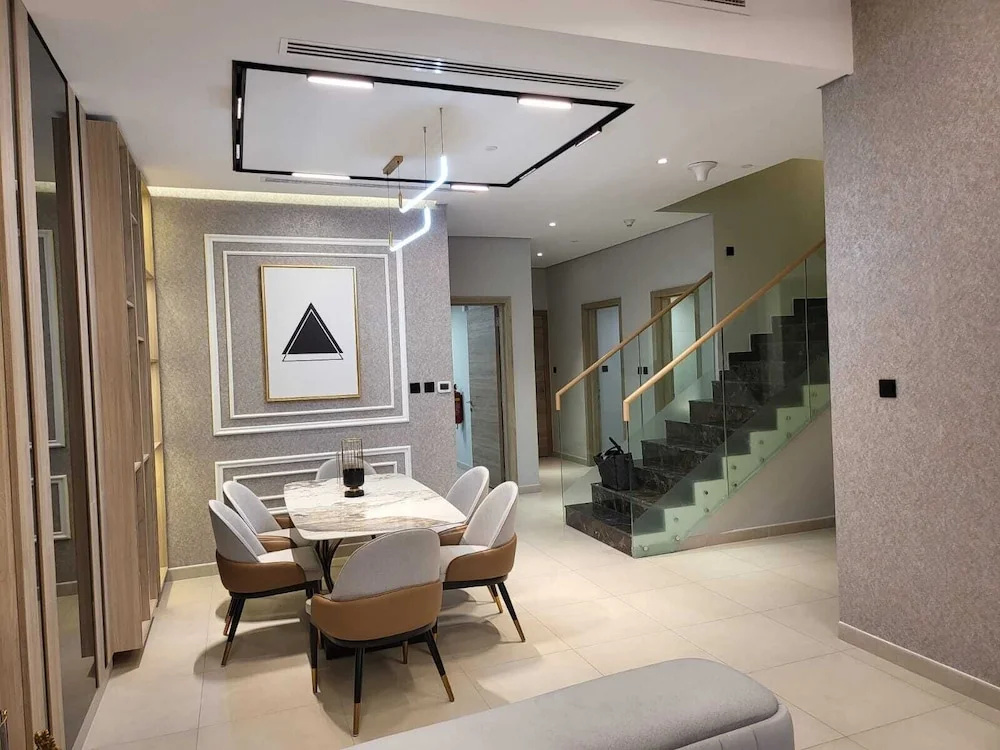 Апартаменты Mirdif Hills Apartaments
