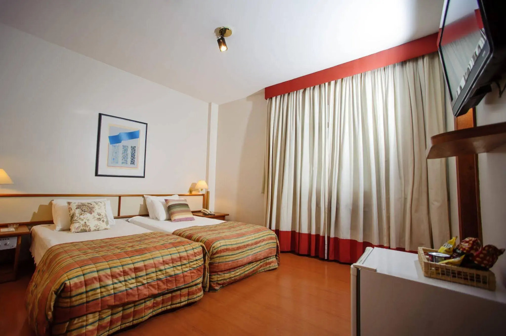 César Park Hotel