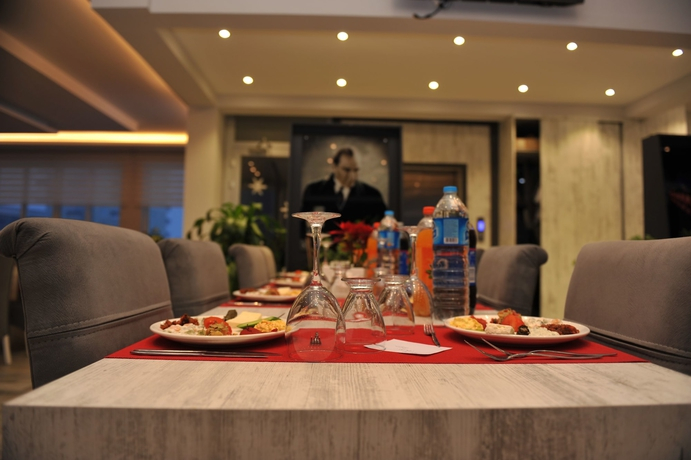 Confort Airport Hotel