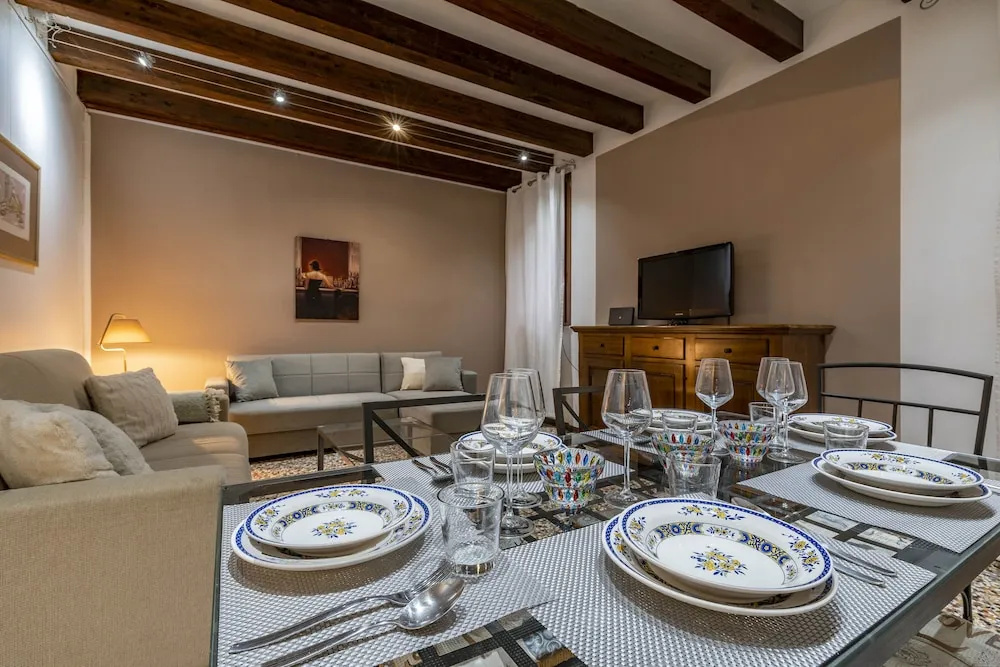 Boutique Apartment San Moise