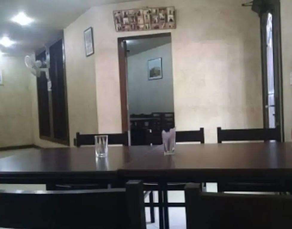 Hotel Sehwan Divine
