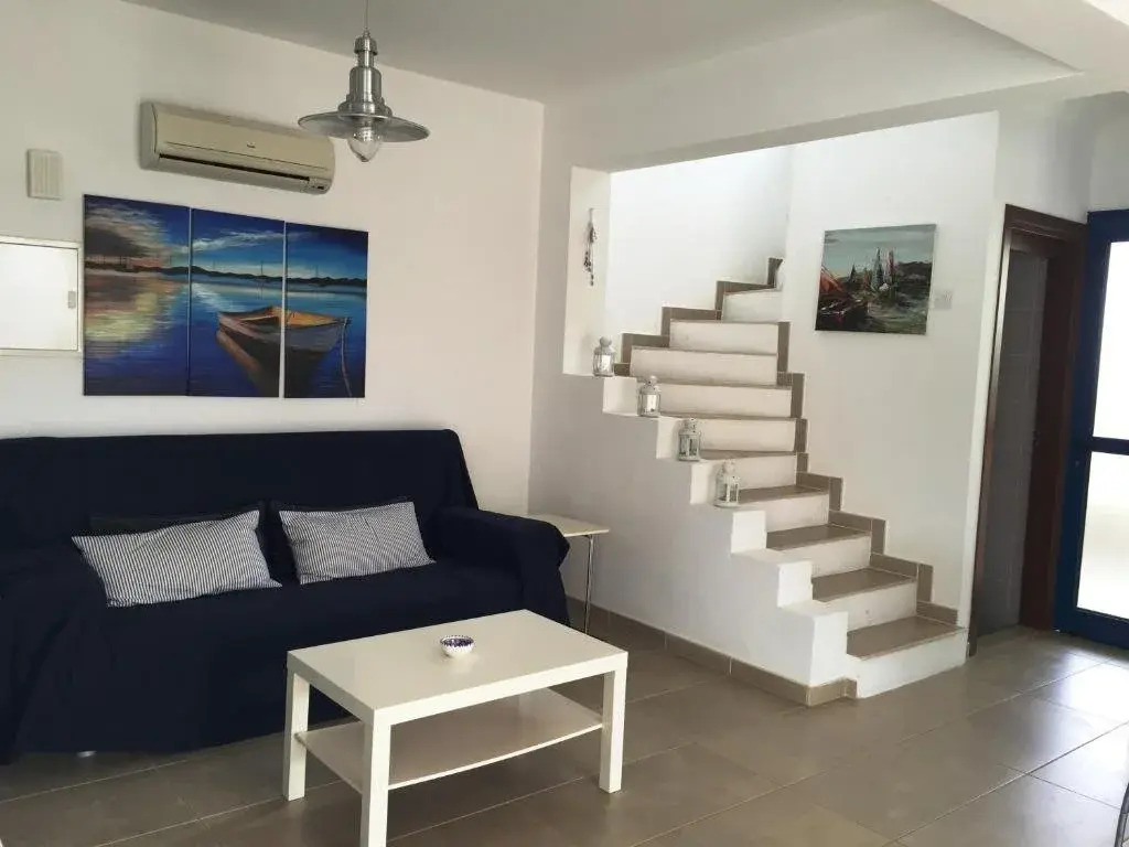 Villa Sirena Blue