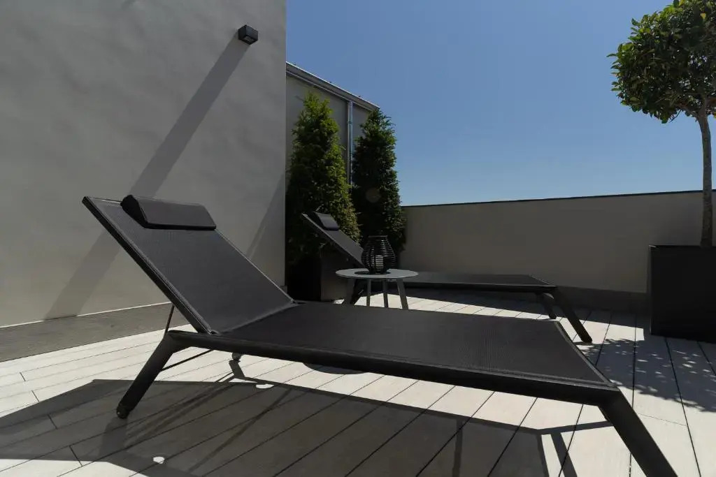 Mauro Suites