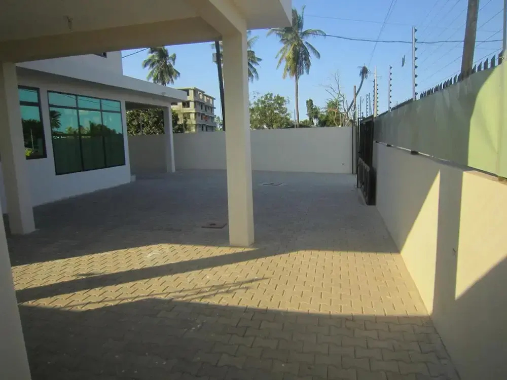 New FQ Motel