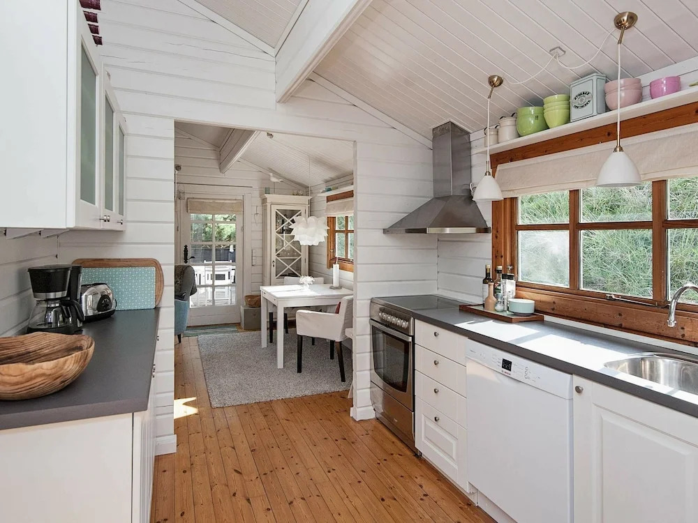 Cozy Holiday Home in Hals With Sea Nearby