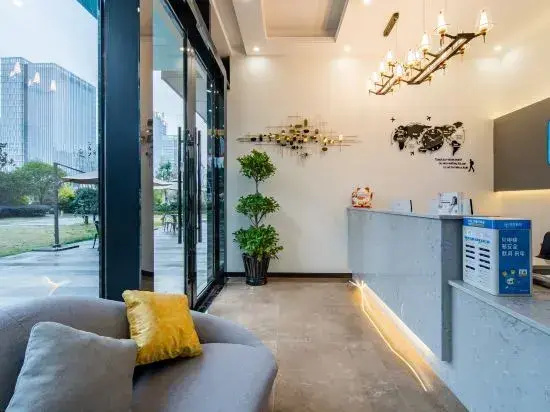 Berry Hotel Zunyi (Linda Sunshine City)