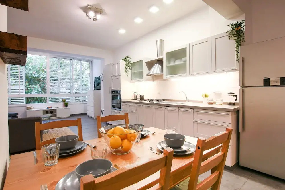 Gorgeous Gordon Getaway 3BR Near Sea